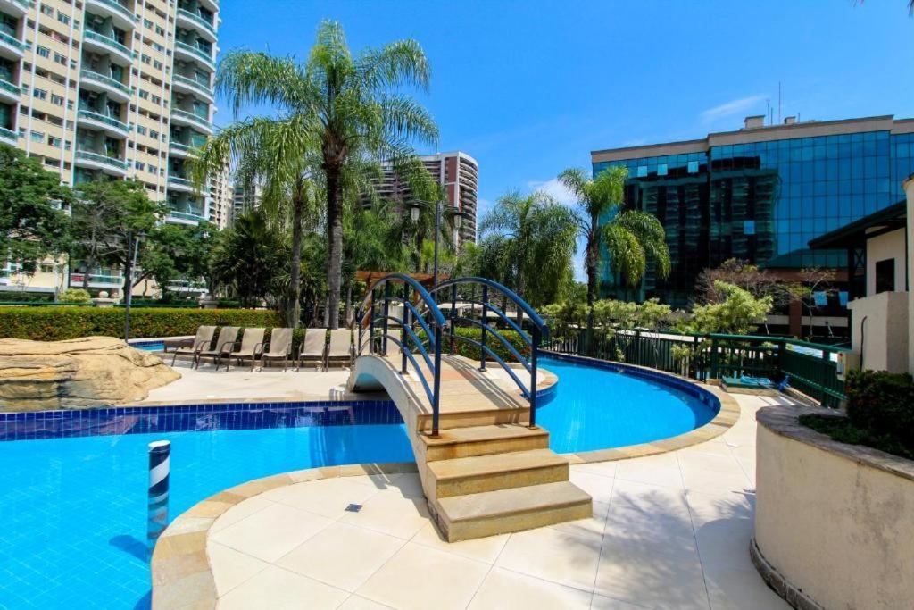 Barra Da Tijuca - 508 - De Frente Para Maravilhosa Piscina - Estacionamento Gratuito - Academia Comphania Atletica - Balsa Para Praia Gratis - Microondas - Geladeira Grande - Recepcao 24Horas - Wi-Fi - Com Pia Rio de Janeiro Exterior photo