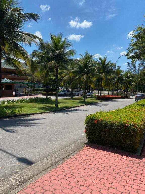 Barra Da Tijuca - 508 - De Frente Para Maravilhosa Piscina - Estacionamento Gratuito - Academia Comphania Atletica - Balsa Para Praia Gratis - Microondas - Geladeira Grande - Recepcao 24Horas - Wi-Fi - Com Pia Rio de Janeiro Exterior photo