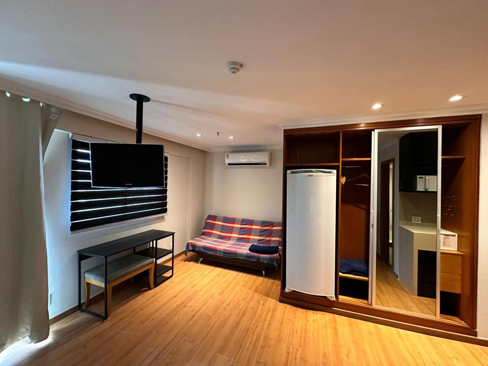 Barra Da Tijuca - 508 - De Frente Para Maravilhosa Piscina - Estacionamento Gratuito - Academia Comphania Atletica - Balsa Para Praia Gratis - Microondas - Geladeira Grande - Recepcao 24Horas - Wi-Fi - Com Pia Rio de Janeiro Exterior photo